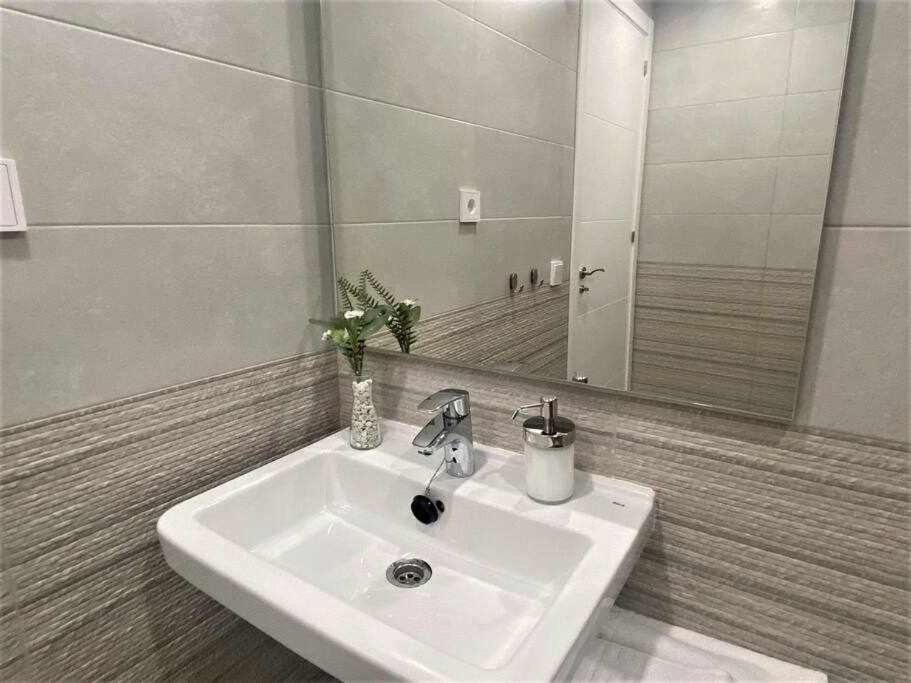 Apartamento Xvi Morales & Arnal *